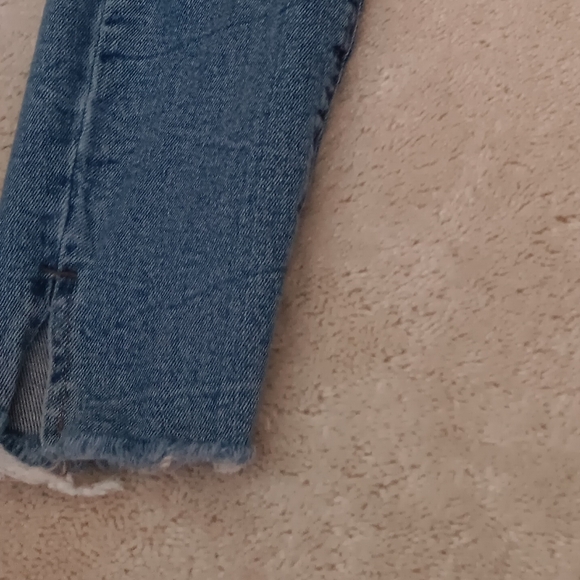 Kensie~Ultimate High Rise Skinny Distressed Denim Jeans - Picture 12 of 14